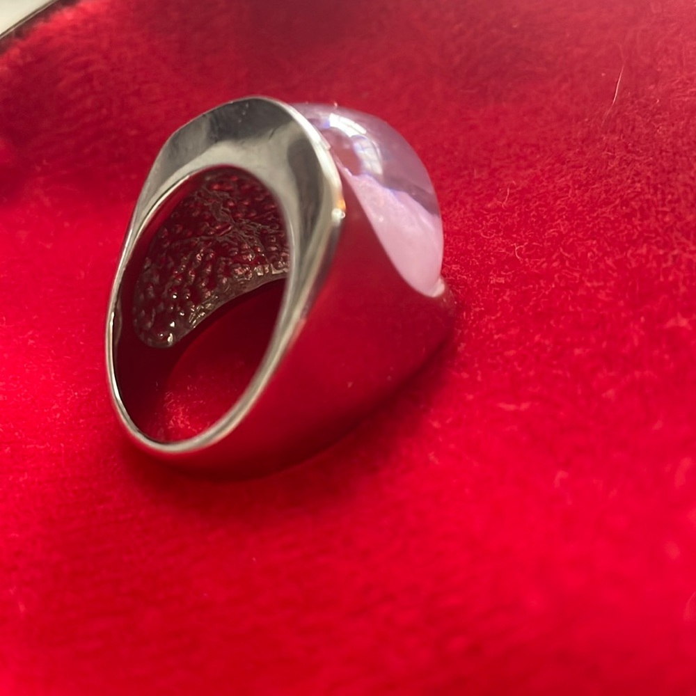 Size 10 silver Mother of Pearl pink and white ring - Picture 5 of 6
